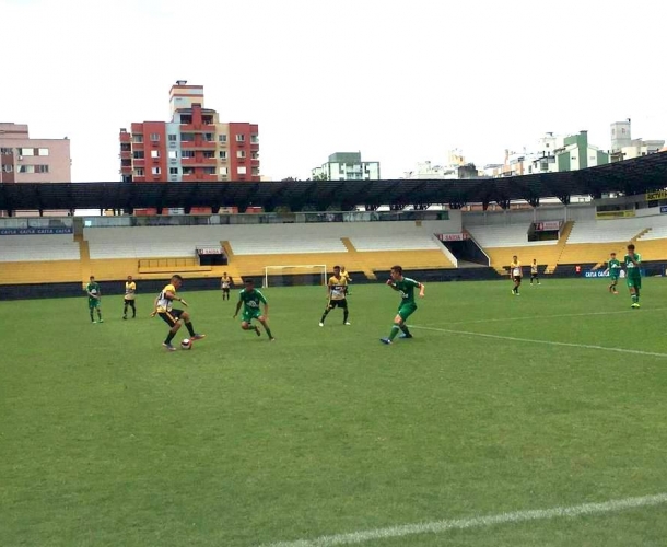 Sub-15 do Tigre se reapresenta