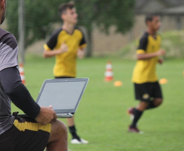 Sub-15 retorna aos treinamentos no próximo mês