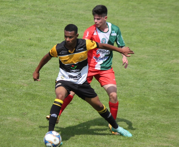 Sub-17 e Sub-20 disputam jogo de ida das semifinais