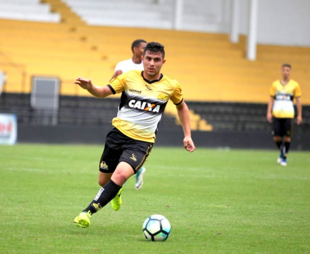Sub-17 inicia caminhada na final do Catarinense