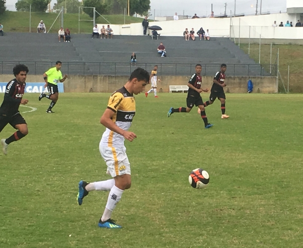 Sub-19 do Criciúma bate o Atlético-PR