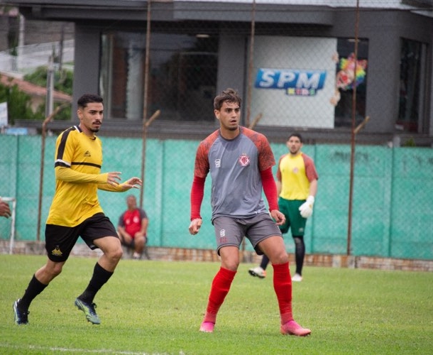 Sub-20 vence o Hercílio Luz em jogo-treino 
