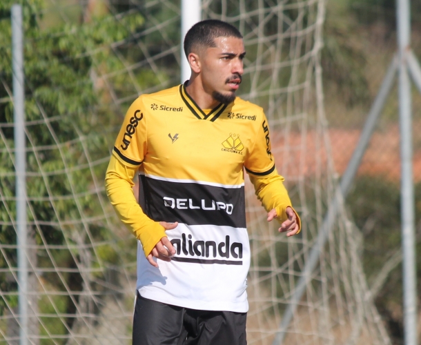 Sub-20 vence o Joinville de virada