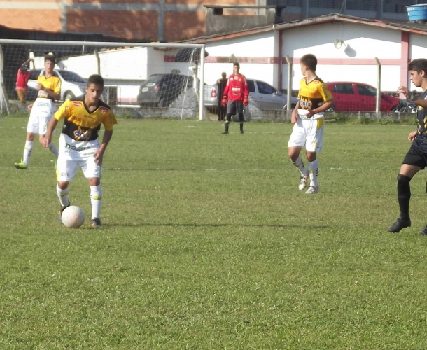 Sub-15 do Criciúma encara o Rui Barbosa 