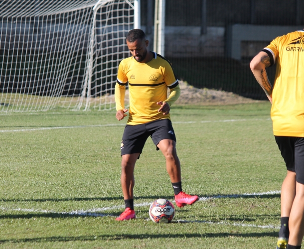 Tarde de treino técnico e tático 