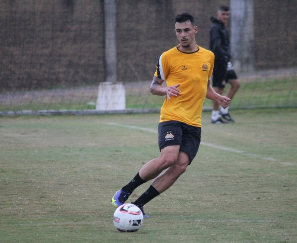 Tigre faz treino tático visando a estreia