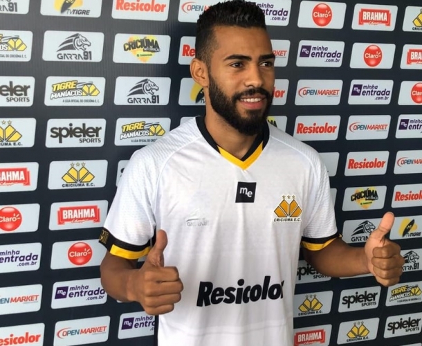 Tigre apresenta lateral Kaike