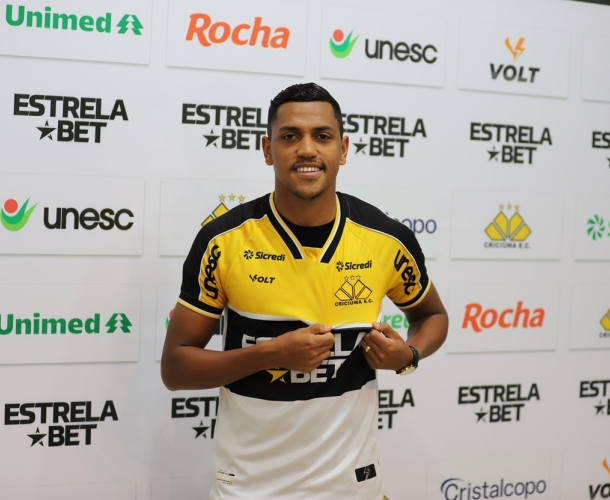 Tigre apresenta oficialmente o atacante Pedro Rocha