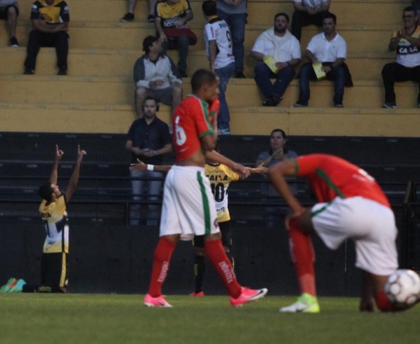 Tigre bate o Boa Esporte