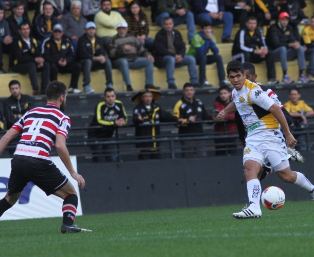 Tigre empata com o Santa Cruz