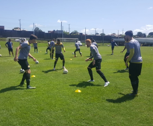 Tigre encara o Juventus