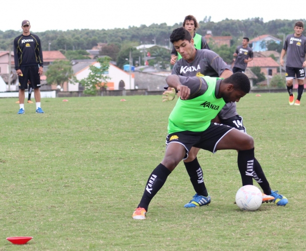 Tigre busca vaga na final do Catarinense Sub-20