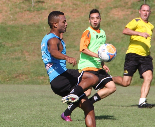 Tigre faz último treino antes de duelo de quinta