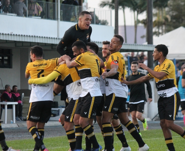 Tigre vence o jogo de ida das quartas
