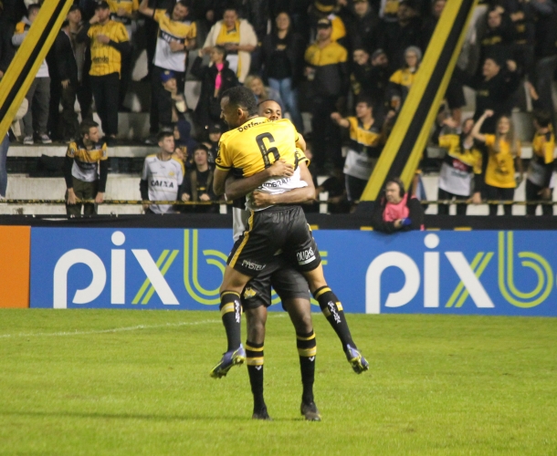 Tigre vence o Metropolitano pelo Estadual