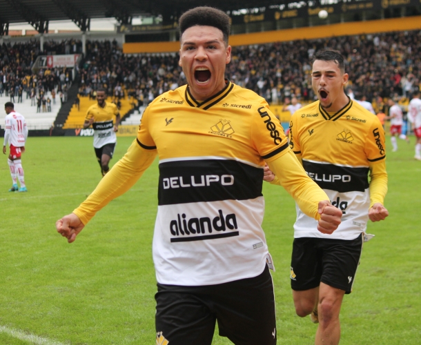 Tigre vence o Vila Nova no Majestoso