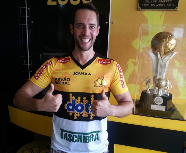 Torcedor do Dortmund vira Tigre no Brasil