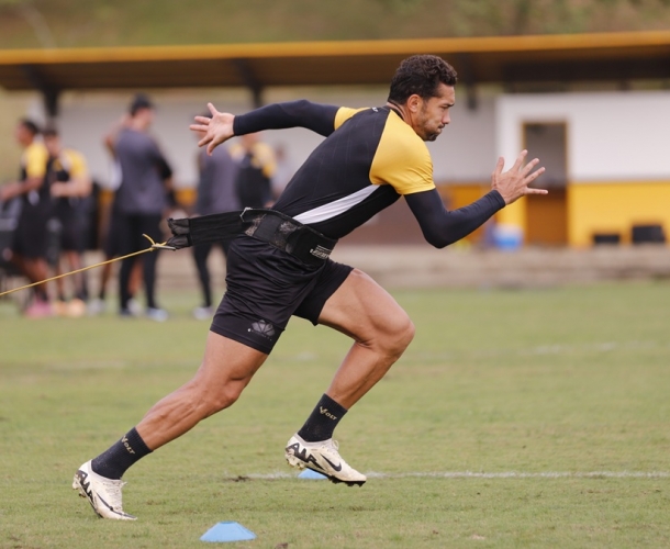 Treinamento físico e tático na manhã de quinta