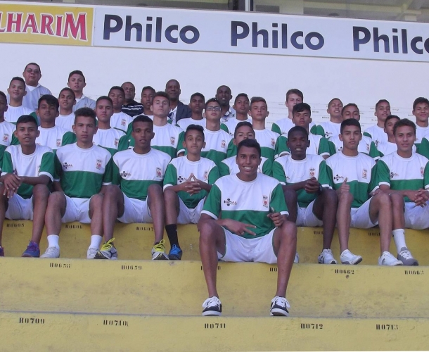 União São João visita o estádio Heriberto Hülse