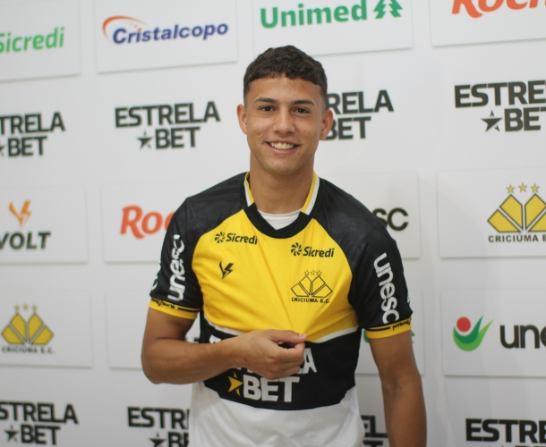 Uruguaio Baltasar Barcia é apresentado oficialmente