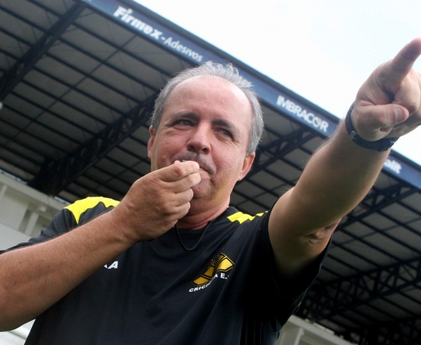 Vadão aposta em grande trabalho no Tigre