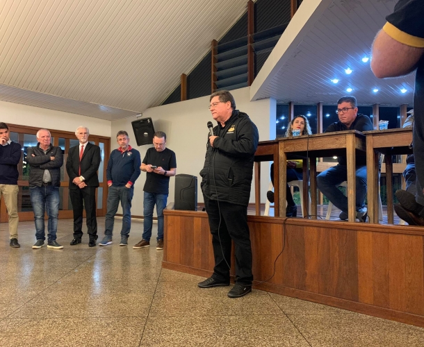 Vilmar Guedes é aclamado presidente do Criciúma E.C.