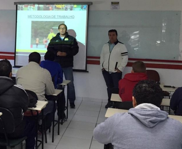 Workshop com professores do Projeto Tigrinhos